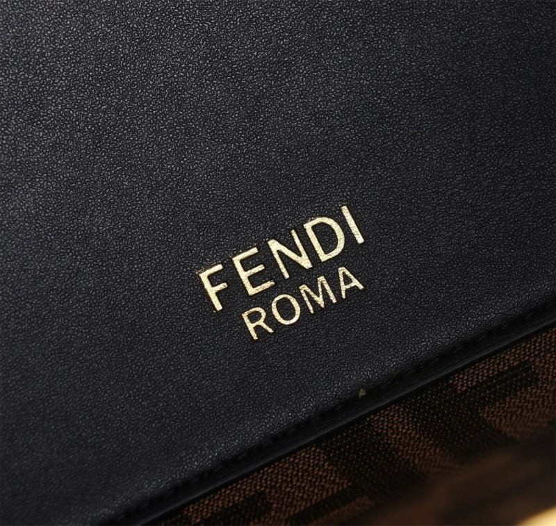 F**di shopping bags 4220-0018