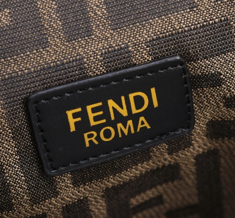 F**di first bags 4220-0026