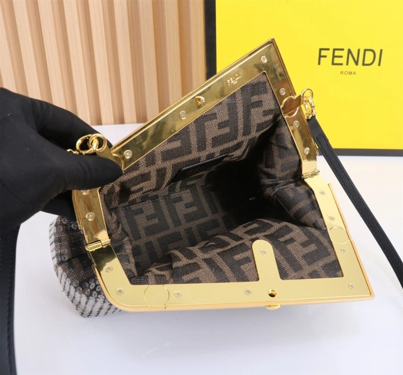 F**di first bags 4220-0026