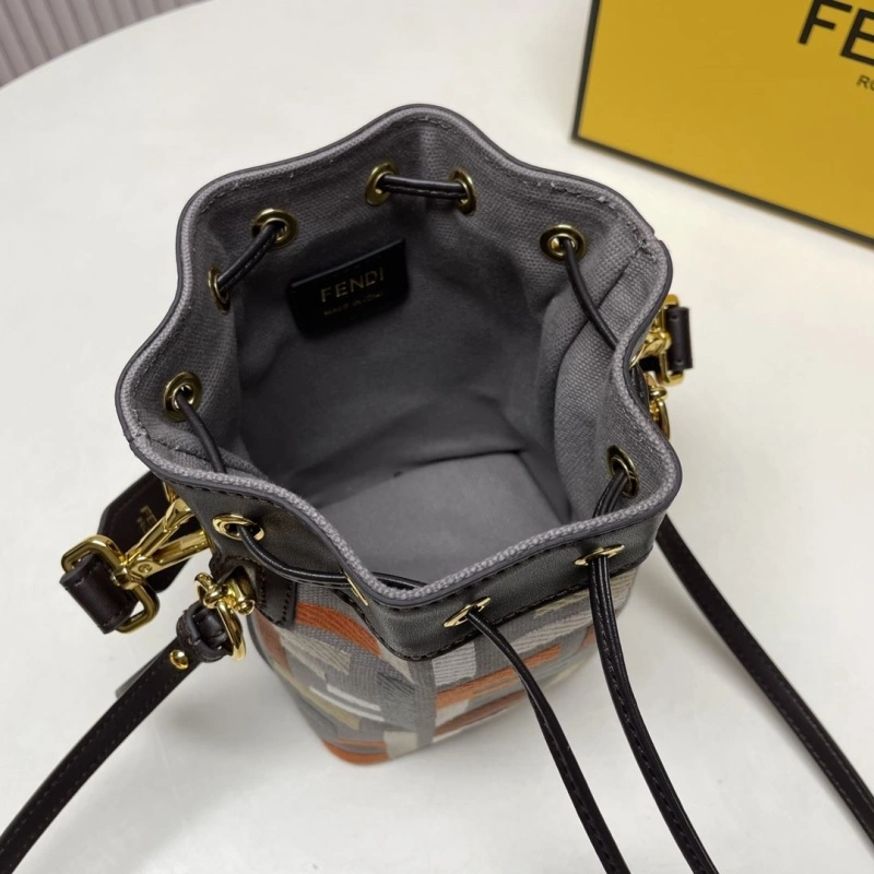 F**di bucket bags 4220-0084