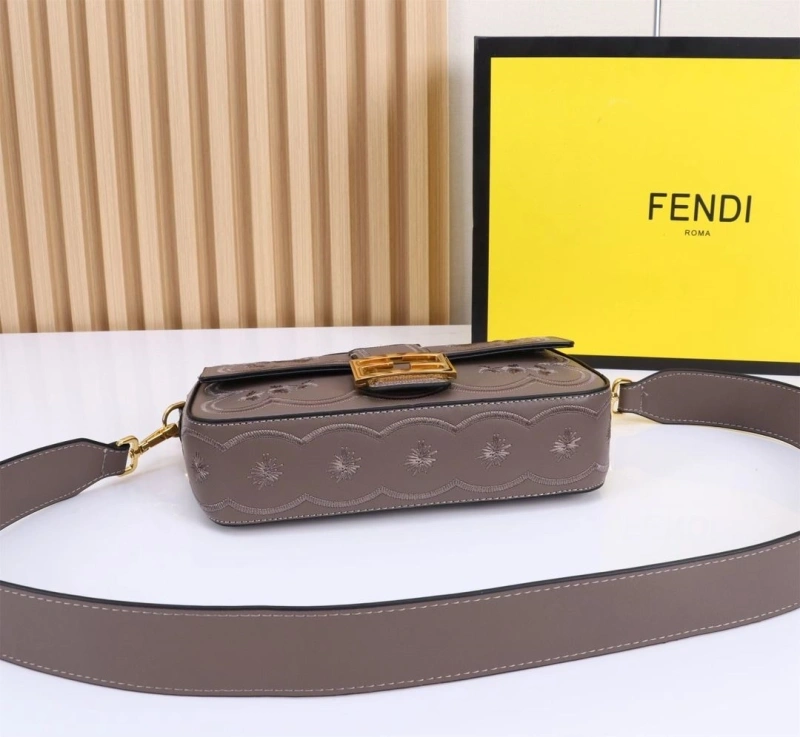 F**di top handle bags 4220-0093