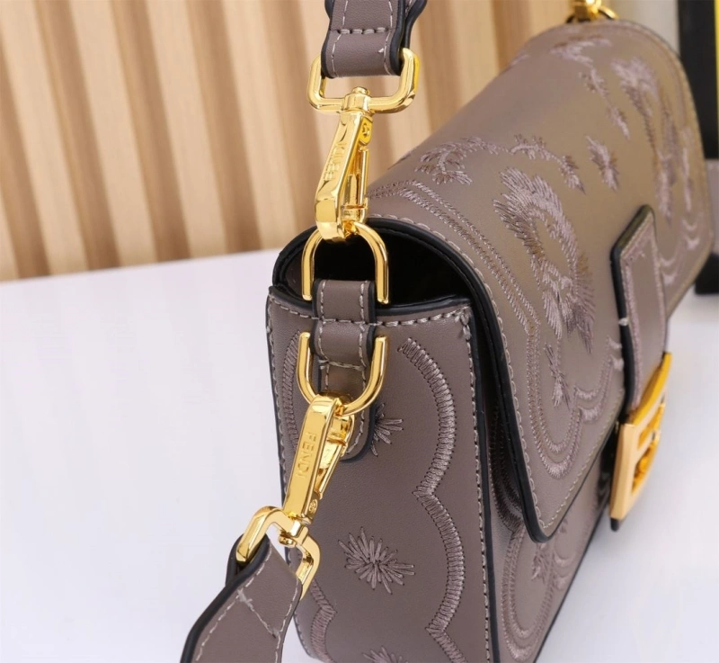 F**di top handle bags 4220-0093