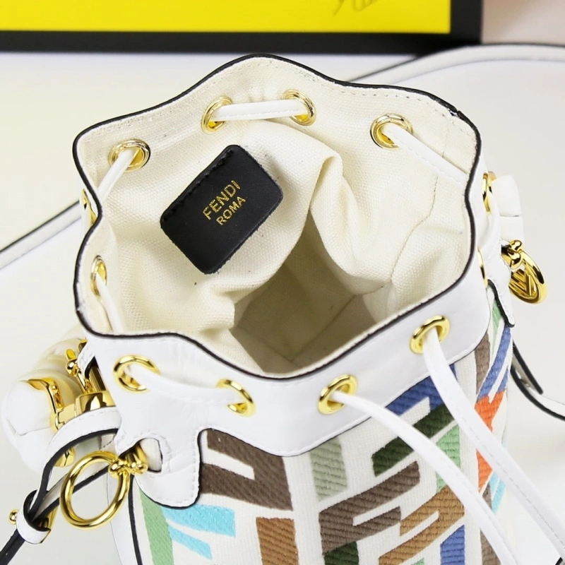 F**di bucket bags 4220-0106