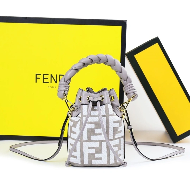 F**di bucket bags 4220-0107