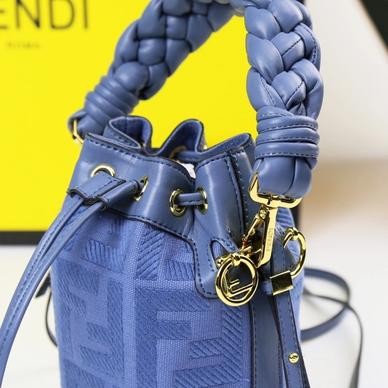 F**di bucket bags 4220-0108