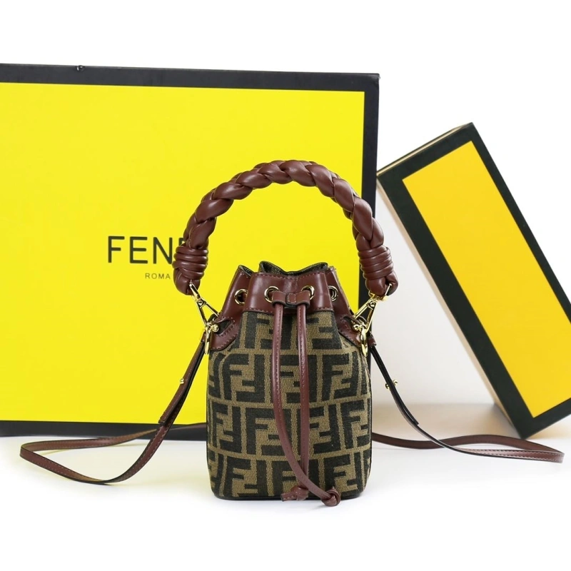 F**di bucket bags 4220-0109