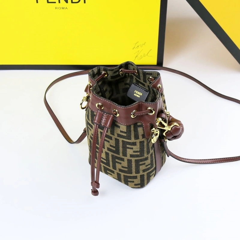 F**di bucket bags 4220-0109