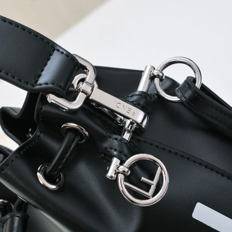 F**di bucket bags 4220-0234