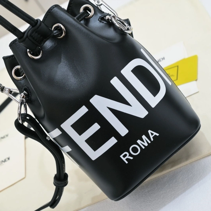 F**di bucket bags 4220-0234