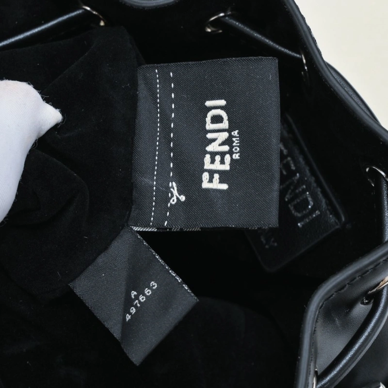 F**di bucket bags 4220-0234
