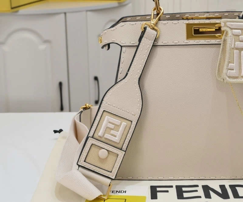 F**di shopping bags 4220-0263