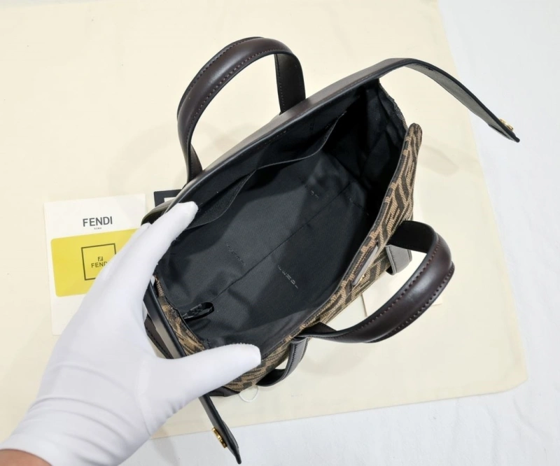 F**di shopping bags 4220-0267