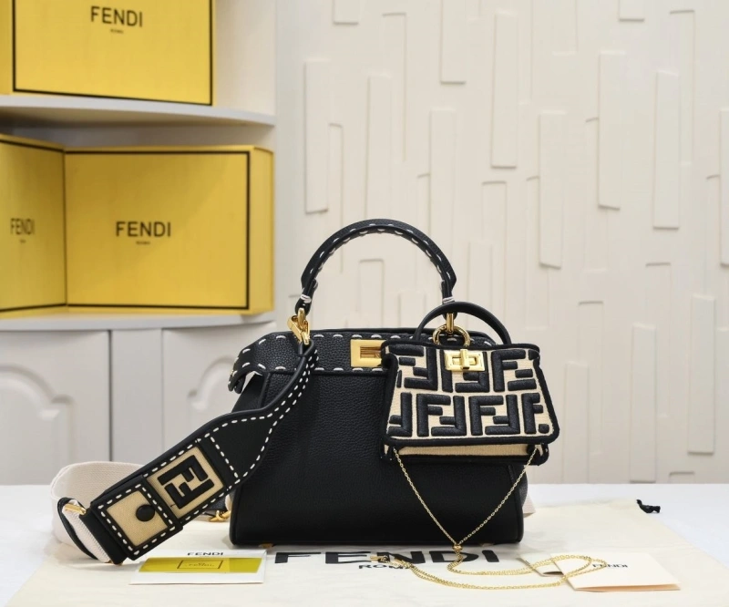F**di shopping bags 4220-0268
