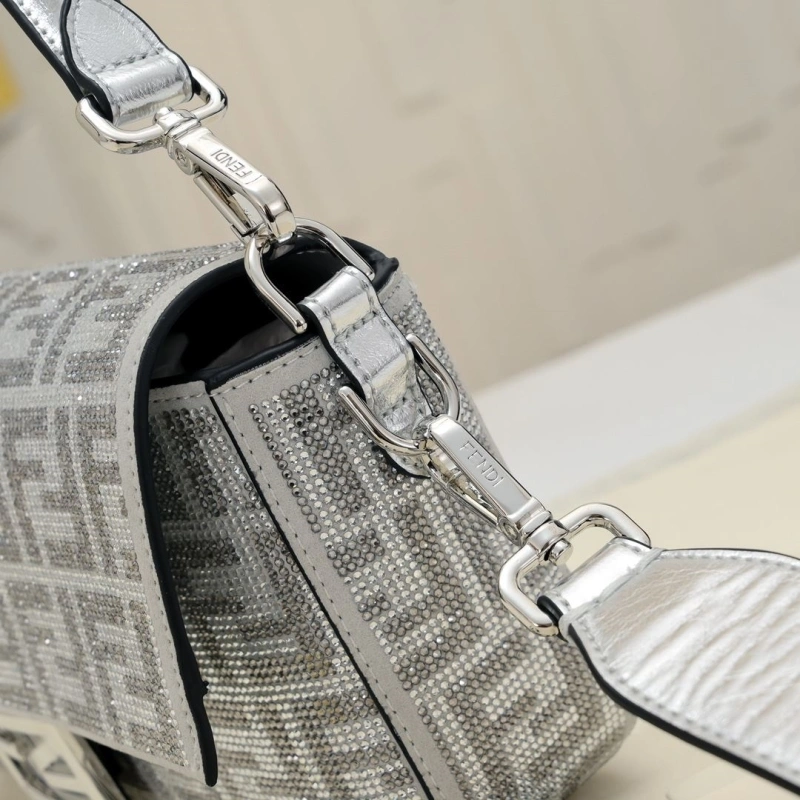 F**di top handle bags 4220-0310