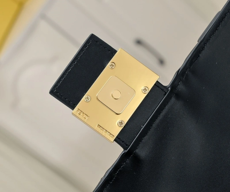 F**di top handle bags 4220-0318