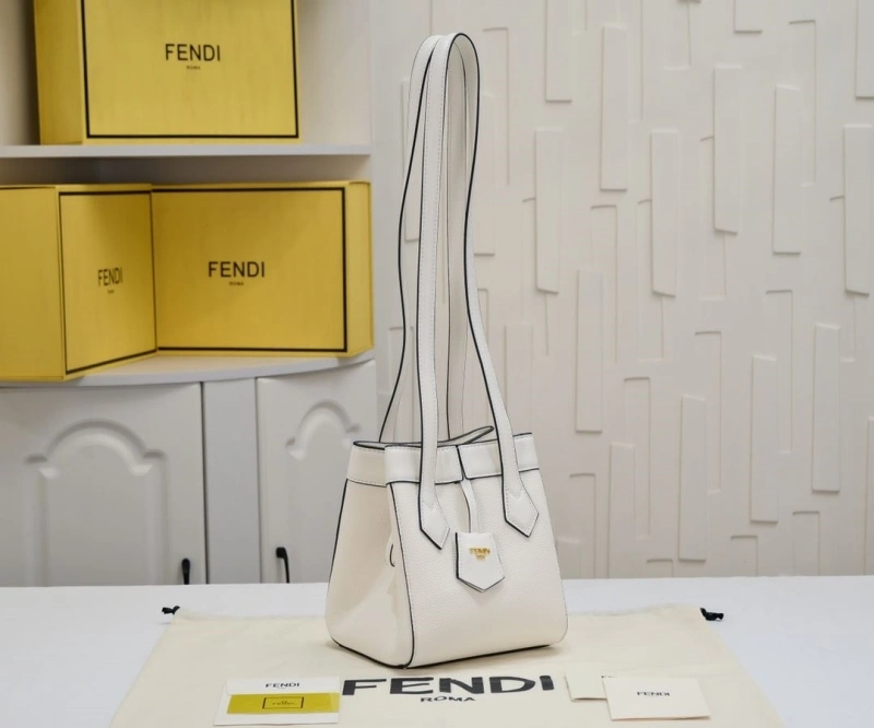 F**di shopping bags 4220-0333