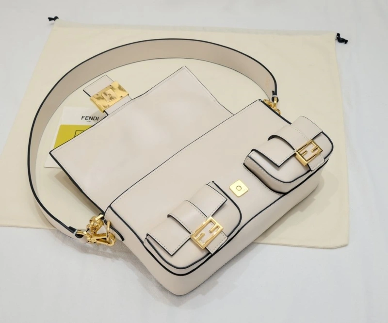 F**di top handle bags 4220a-0023