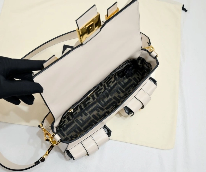 F**di top handle bags 4220a-0023