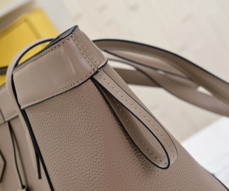 F**di shopping bags 4220a-0047