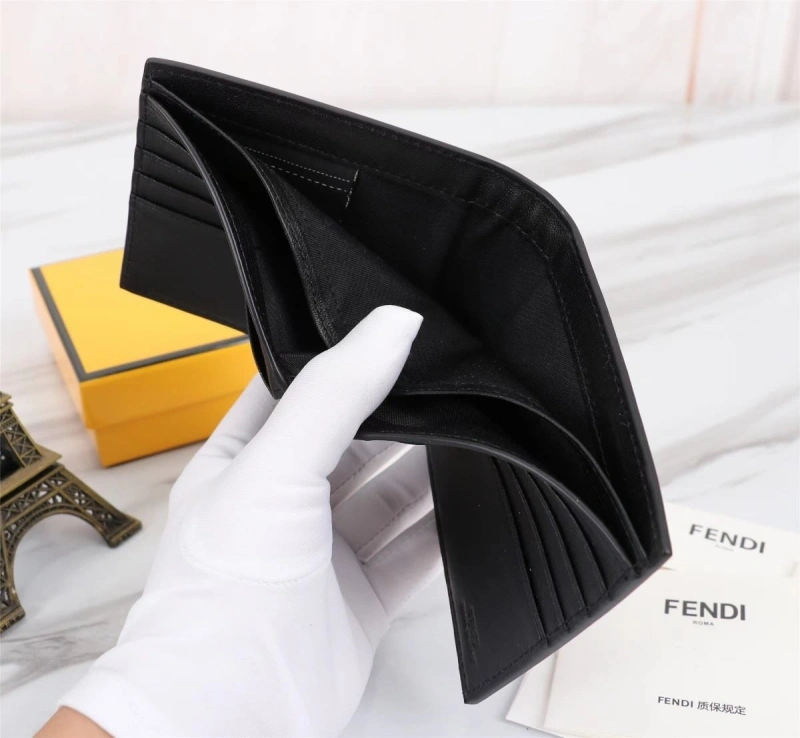 F**di wallets 4220a-0069