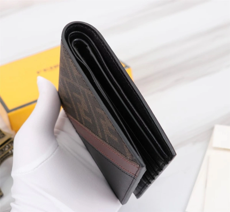 F**di wallets 4220a-0070
