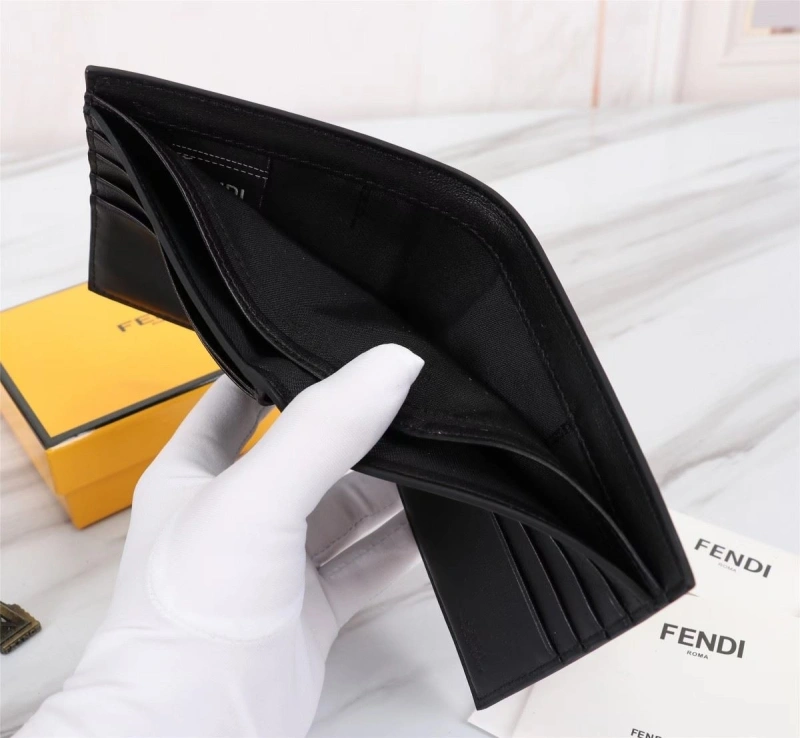 F**di wallets 4220a-0071