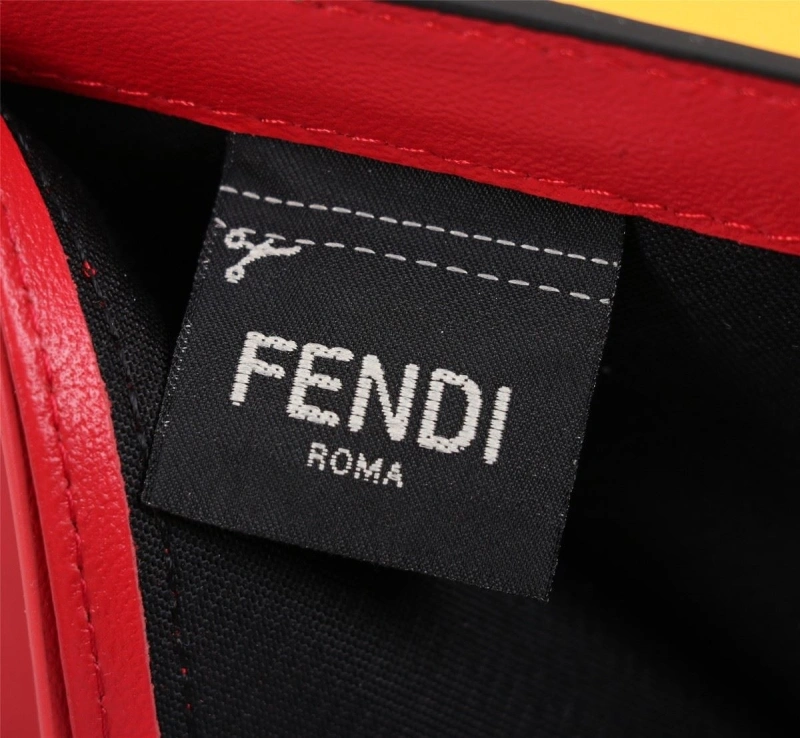F**di wallets 4220a-0073