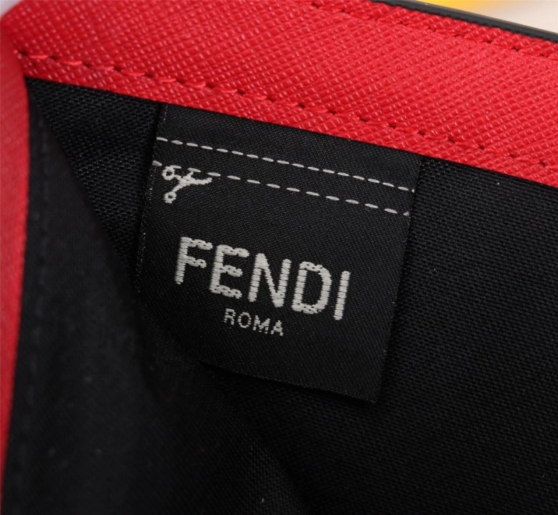 F**di wallets 4220a-0074