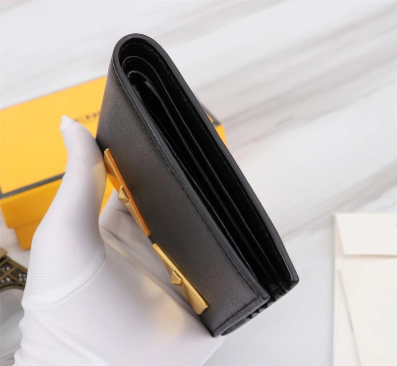 F**di wallets 4220a-0077