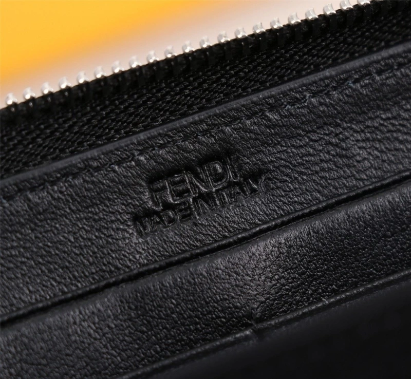 F**di wallets 4220a-0080