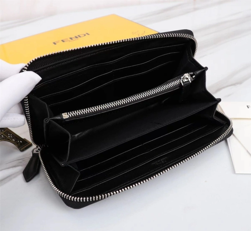 F**di wallets 4220a-0081