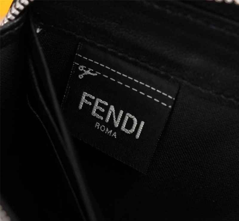 F**di wallets 4220a-0082