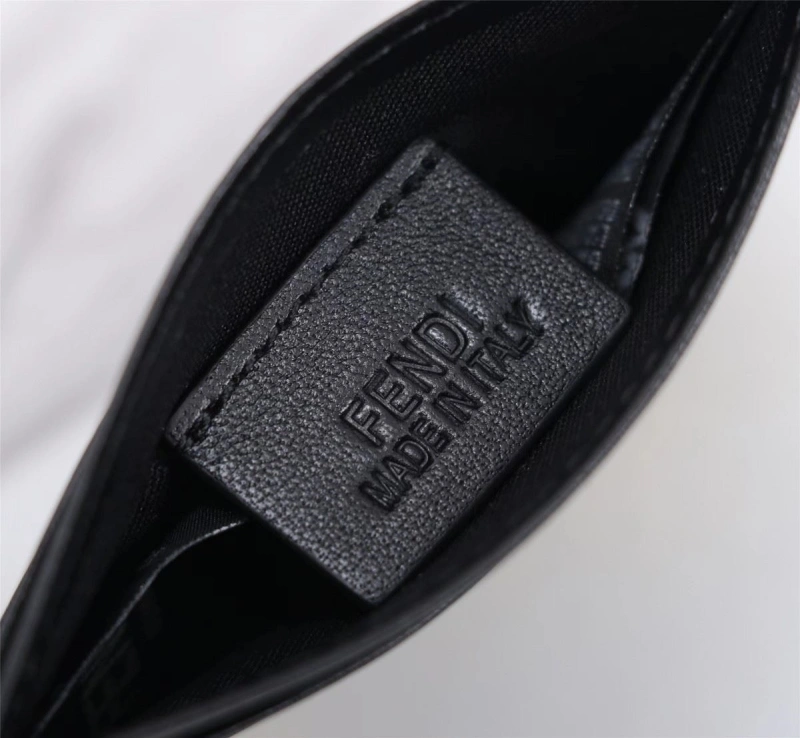 F**di wallets 4220a-0083