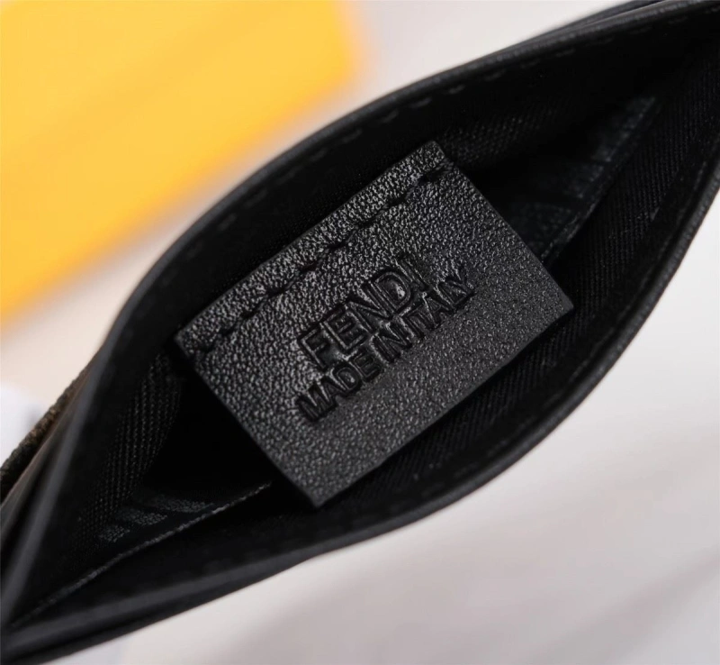 F**di wallets 4220a-0090