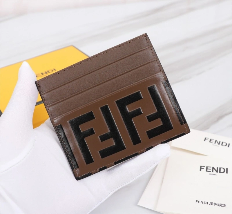 F**di wallets 4220a-0093