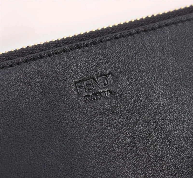F**di cluth bags 4220a-0109