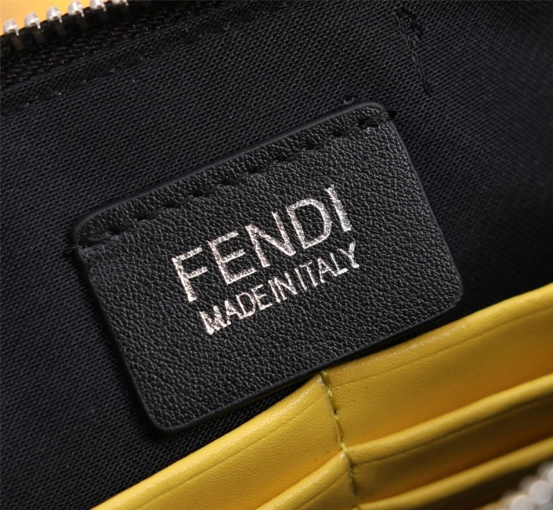 F**di cluth bags 4220a-0110