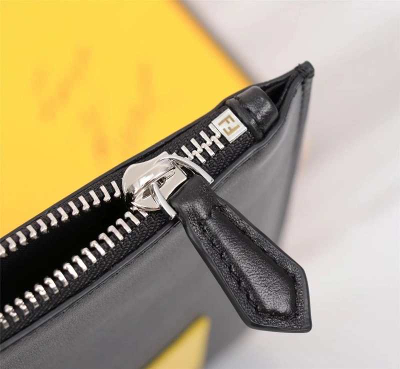 F**di cluth bags 4220a-0111