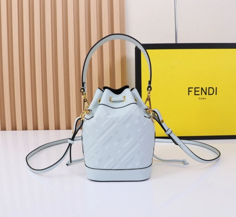 F**di bucket bags 4220a-0223