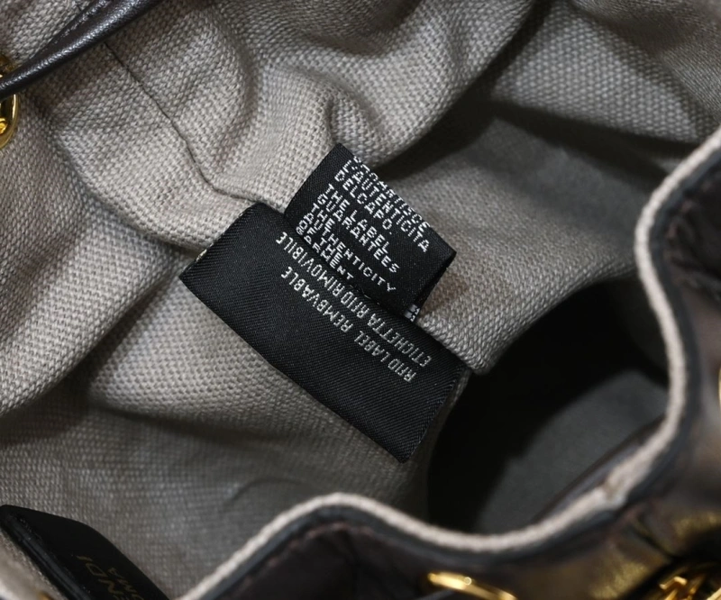 F**di bucket bags 4220a-0248