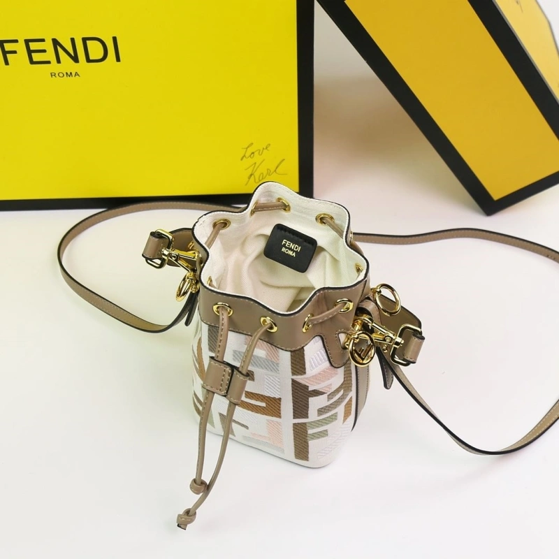 F**di bucket bags 4220a-0320