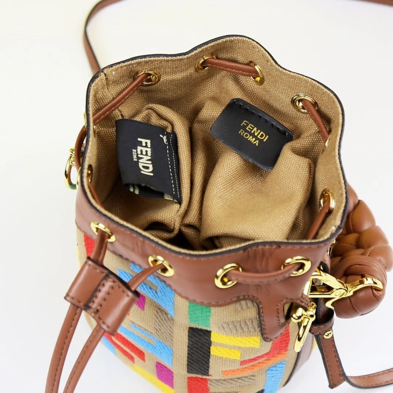 F**di bucket bags 4220a-0323