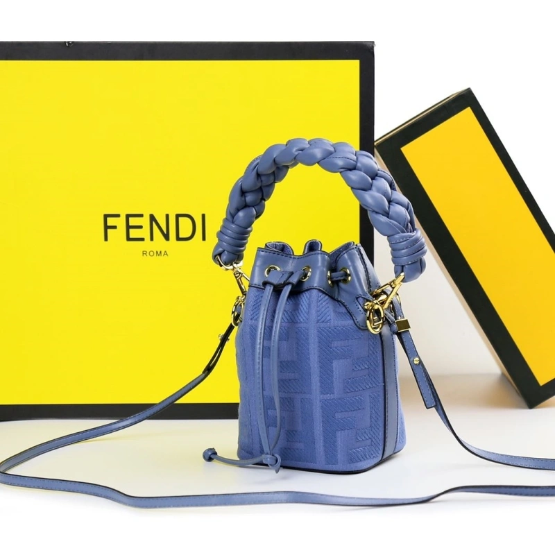 F**di bucket bags 4220a-0325