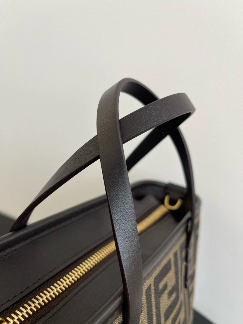 F**di top handle bags 4220a-0647