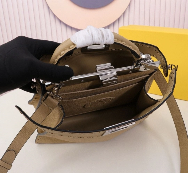 F**di top handle bags 4220a-0656