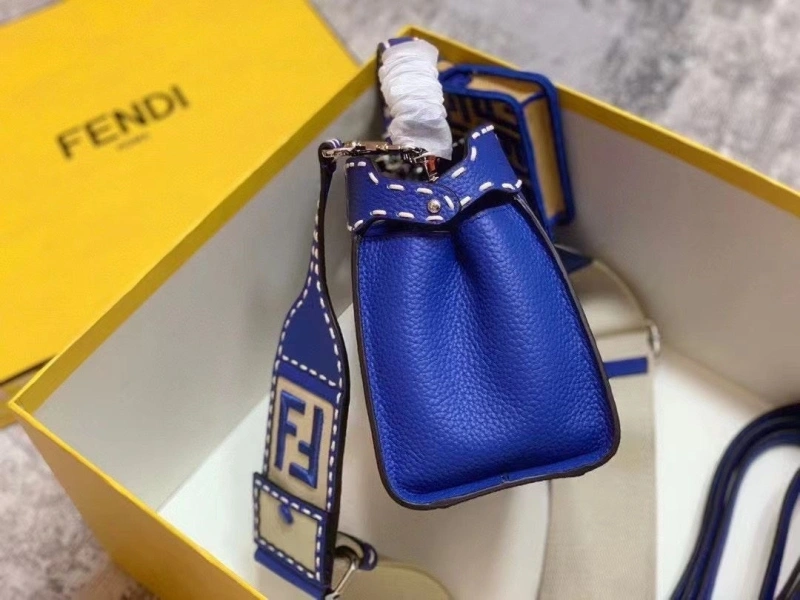 F**di top handle bags 4220a-0690
