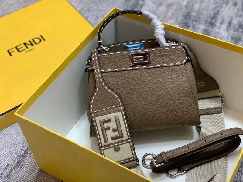 F**di top handle bags 4220a-0691