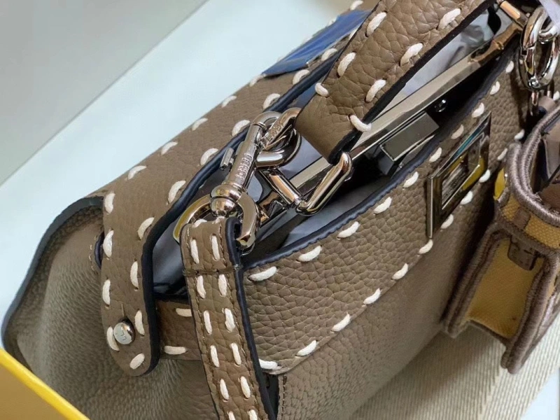 F**di top handle bags 4220a-0691