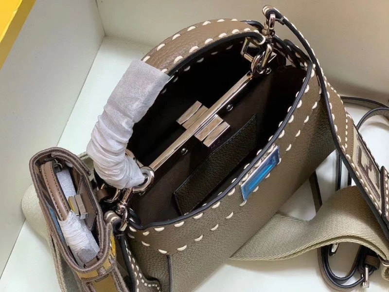 F**di top handle bags 4220a-0691
