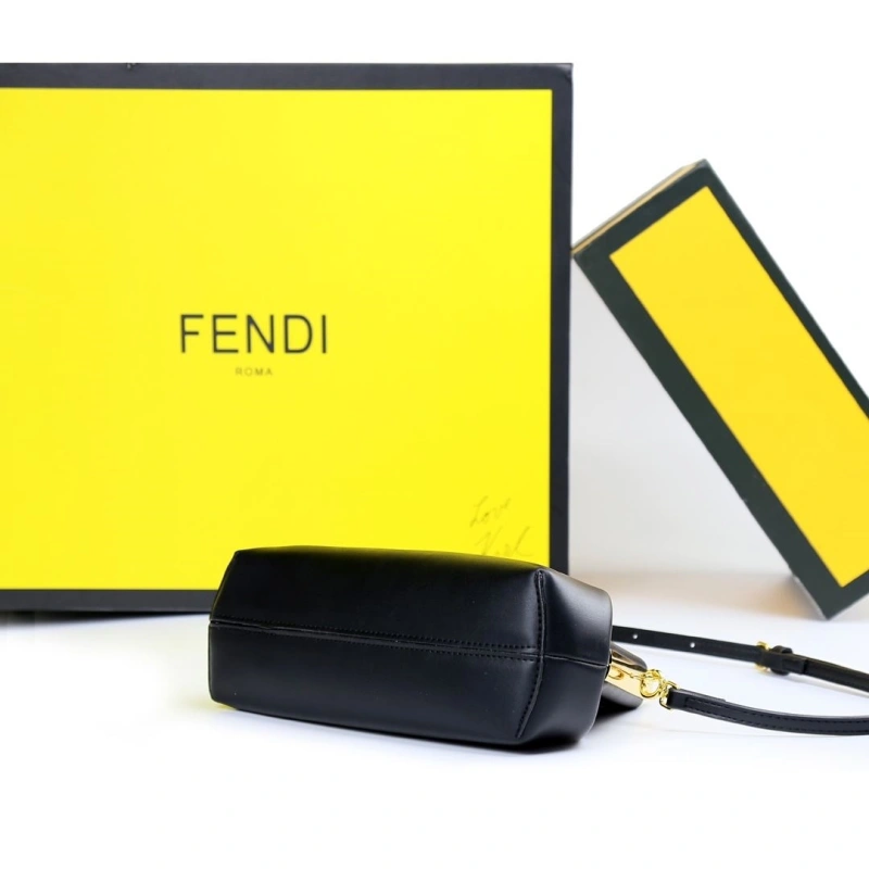 F**di first bags 4220a-0696